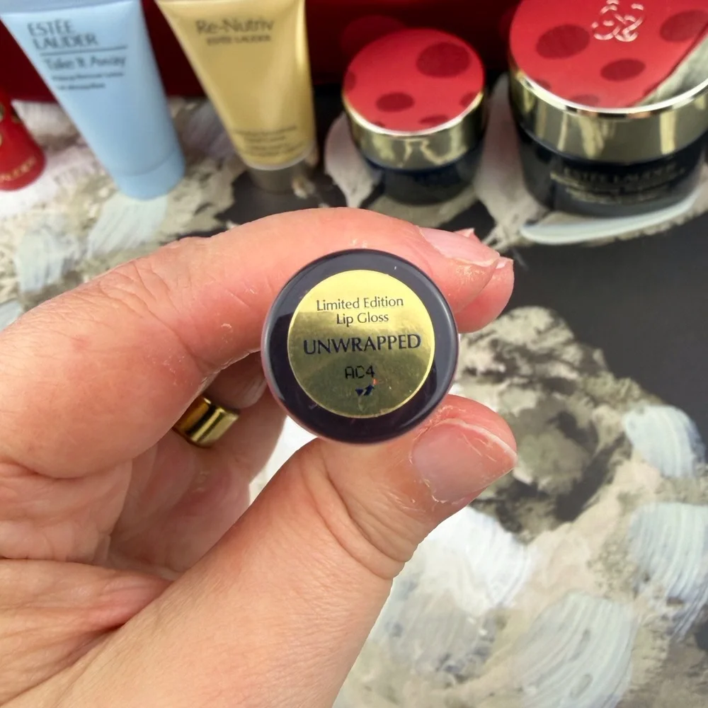 NEW Estée Lauder 13 Piece Skin Care and Makeup Bundle Set. - Picture 9 of 14